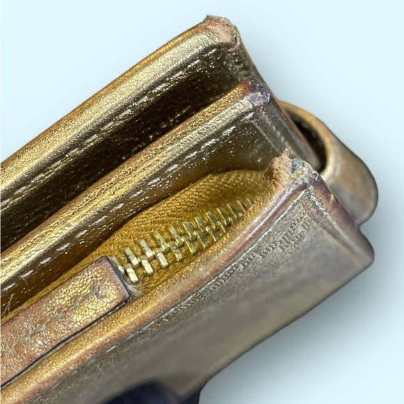 GUCCI 🪢 Abbey D- Ring Compact Wallet & COA - Picture 7 of 16